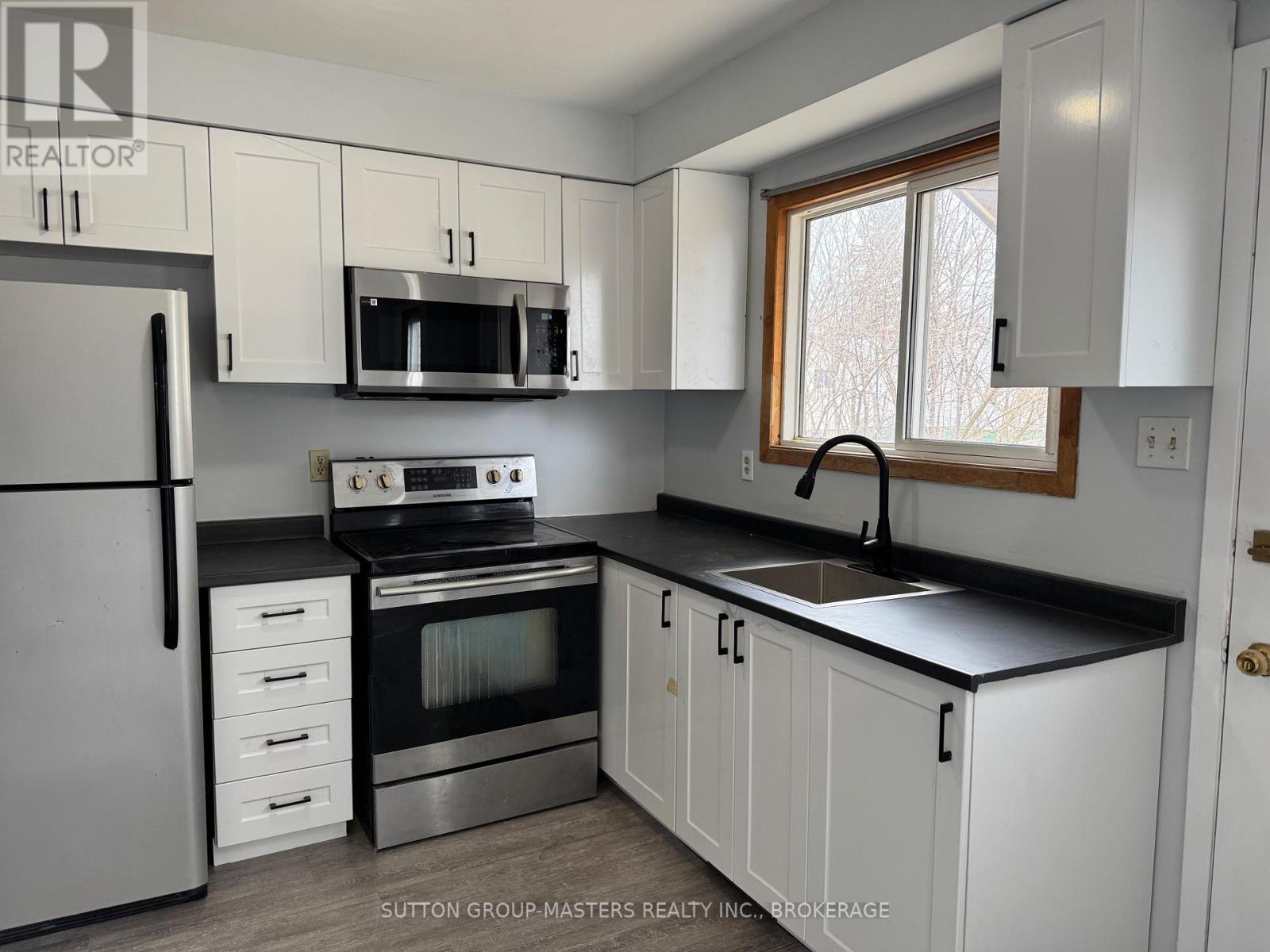 114 WYCLIFFE CRESCENT - 7