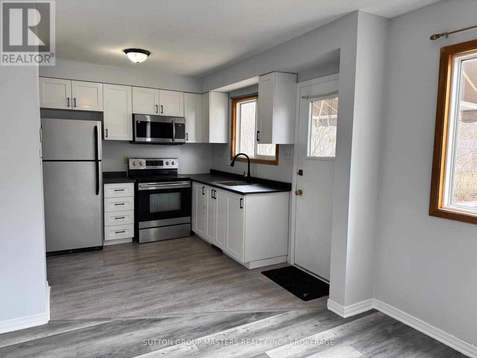 114 WYCLIFFE CRESCENT - 8