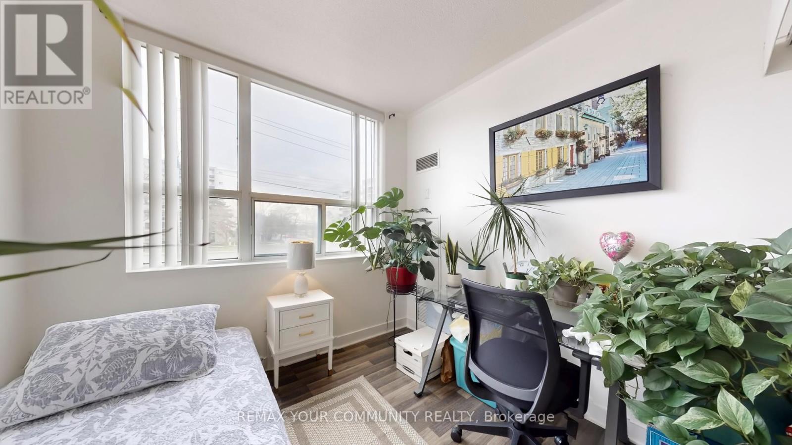 #111 7398 YONGE STREET - 10