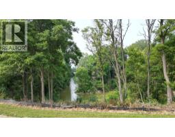 3419 Four Elms Court, Plympton Wyoming, ON N0N1E0 Photo 6
