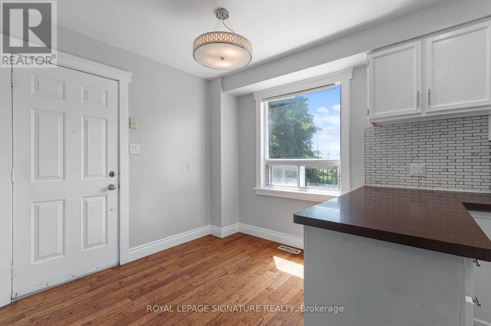 27 DAPHNE CRESCENT - 10