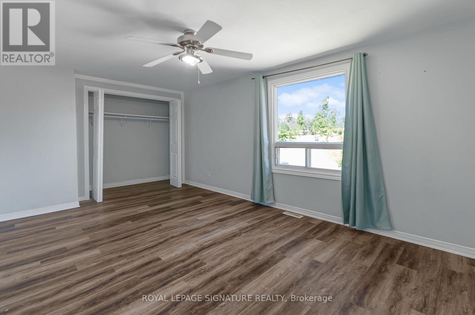 27 DAPHNE CRESCENT - 18