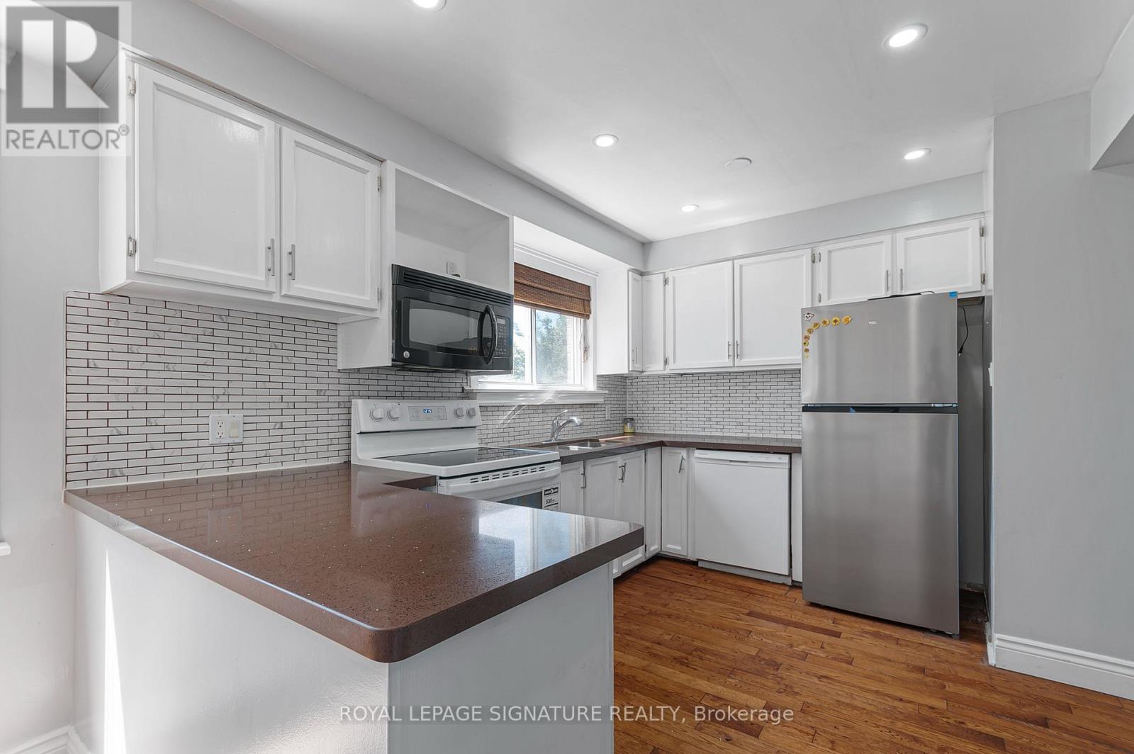 27 DAPHNE CRESCENT - 7