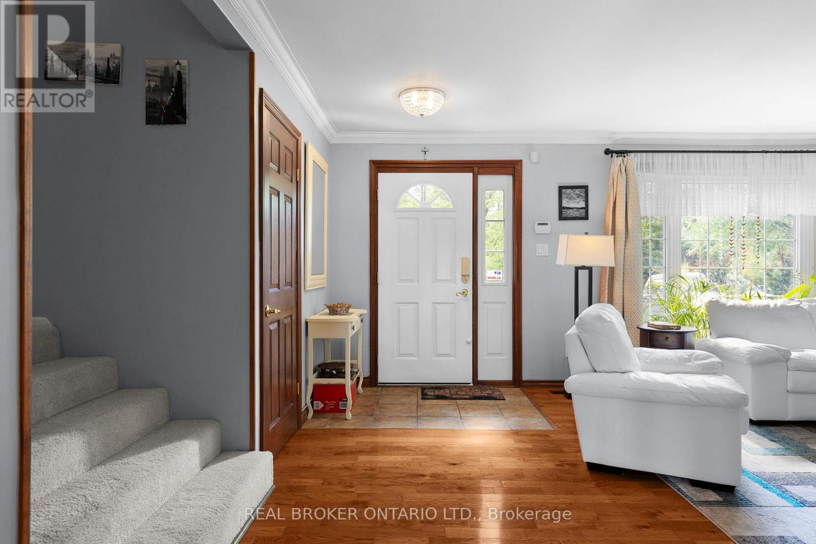 493 BAY STREET - 4