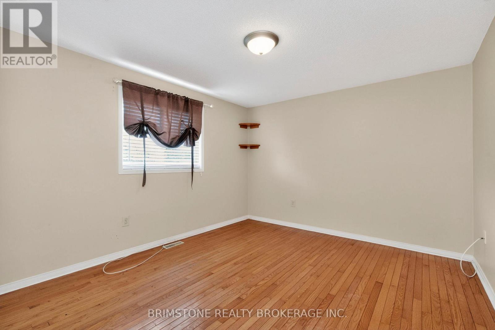 9 HOLLY MEADOW ROAD - 16