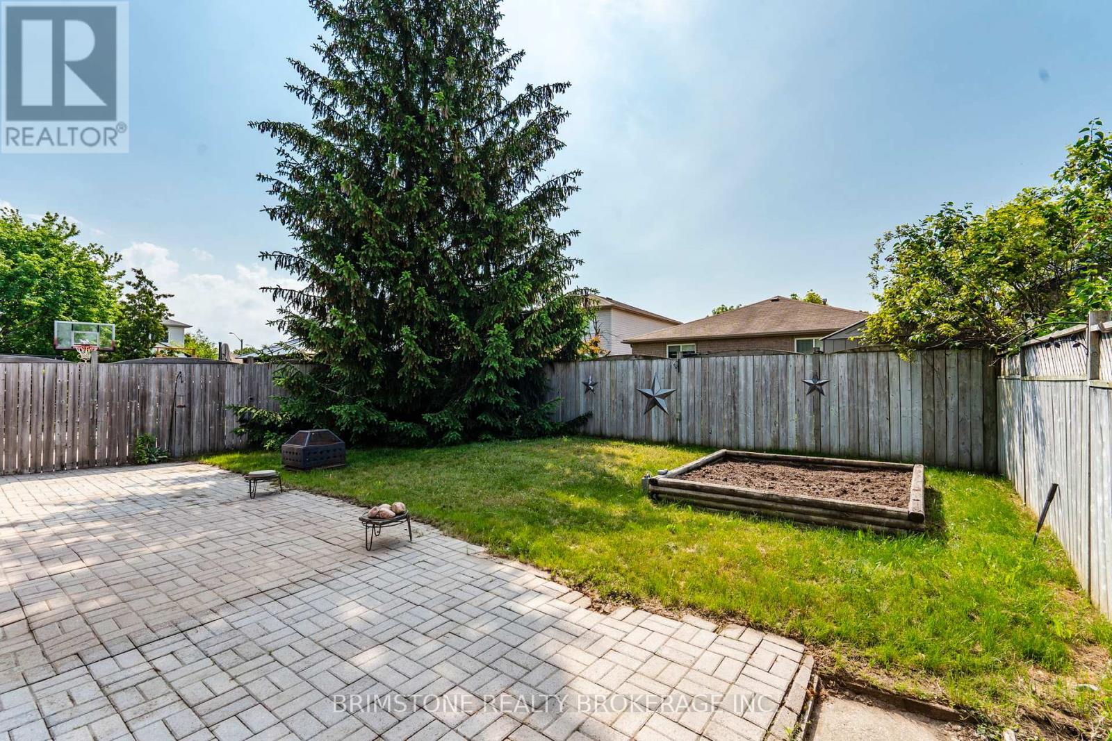 9 HOLLY MEADOW ROAD - 22