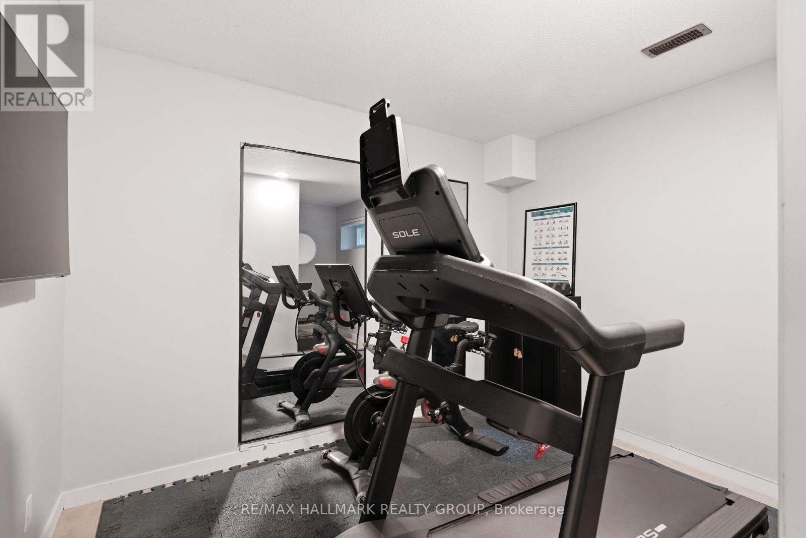 4 Bed, 3 Bath House for Sale in Ottawa – 15 – 30 MONTCALM STREET, Ottawa – MLS# X13450046 - Image 38