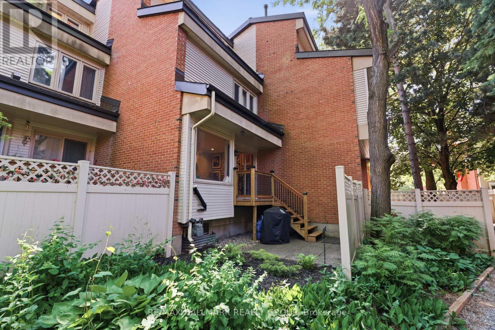 4 Bed, 3 Bath House for Sale in Ottawa – 15 – 30 MONTCALM STREET, Ottawa – MLS# X13450046 - Image 44