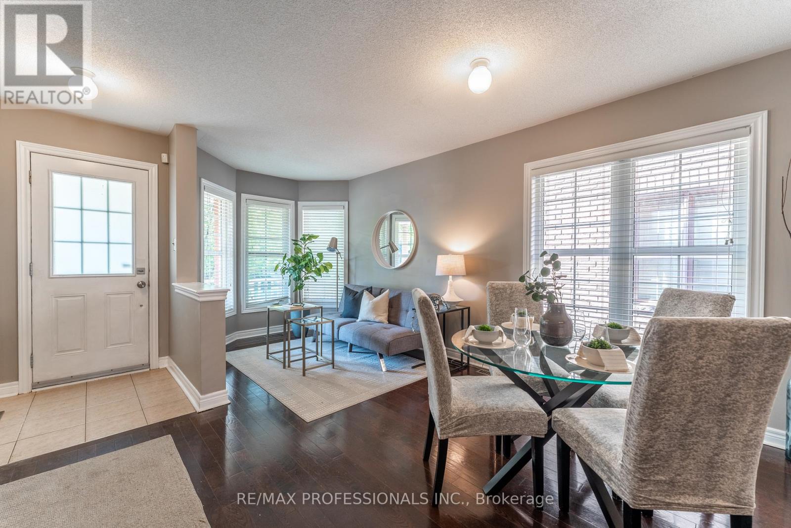 153 WESTON DRIVE - 44