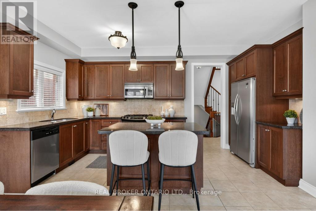 12 LOOKOUT COURT - 13