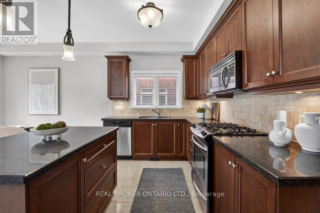 12 LOOKOUT COURT - 14