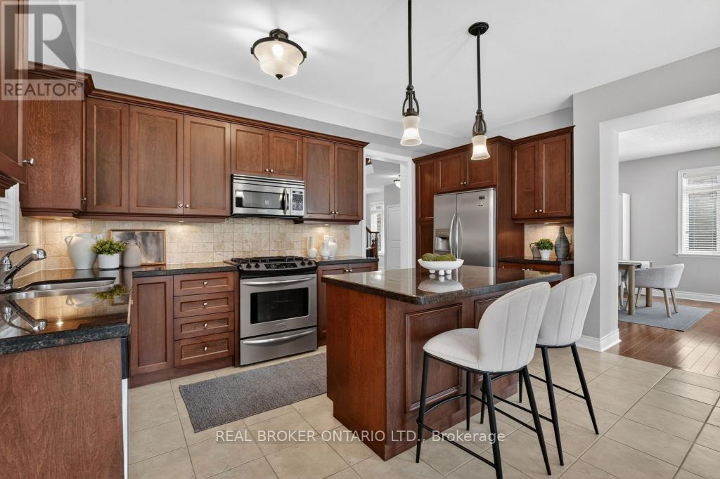 12 LOOKOUT COURT - 15