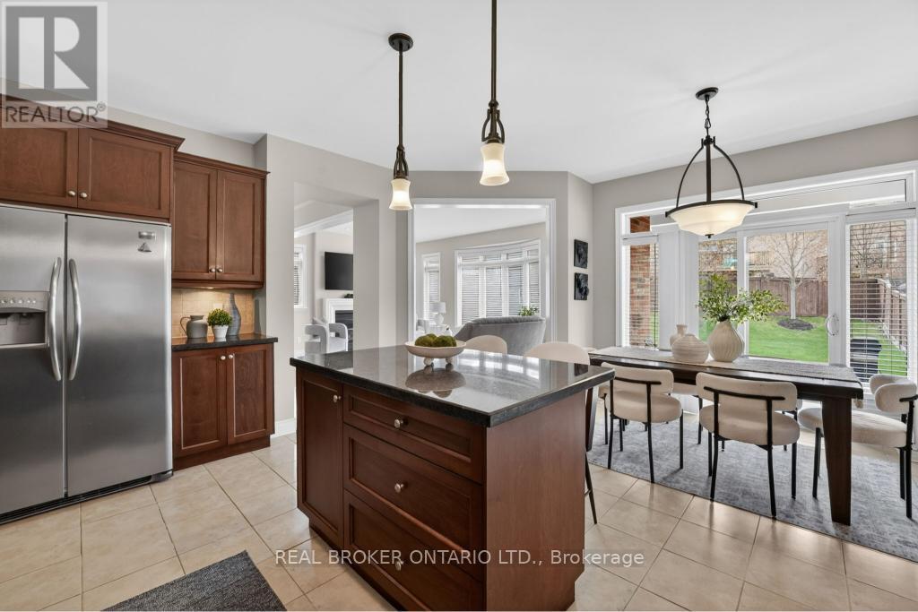 12 LOOKOUT COURT - 16