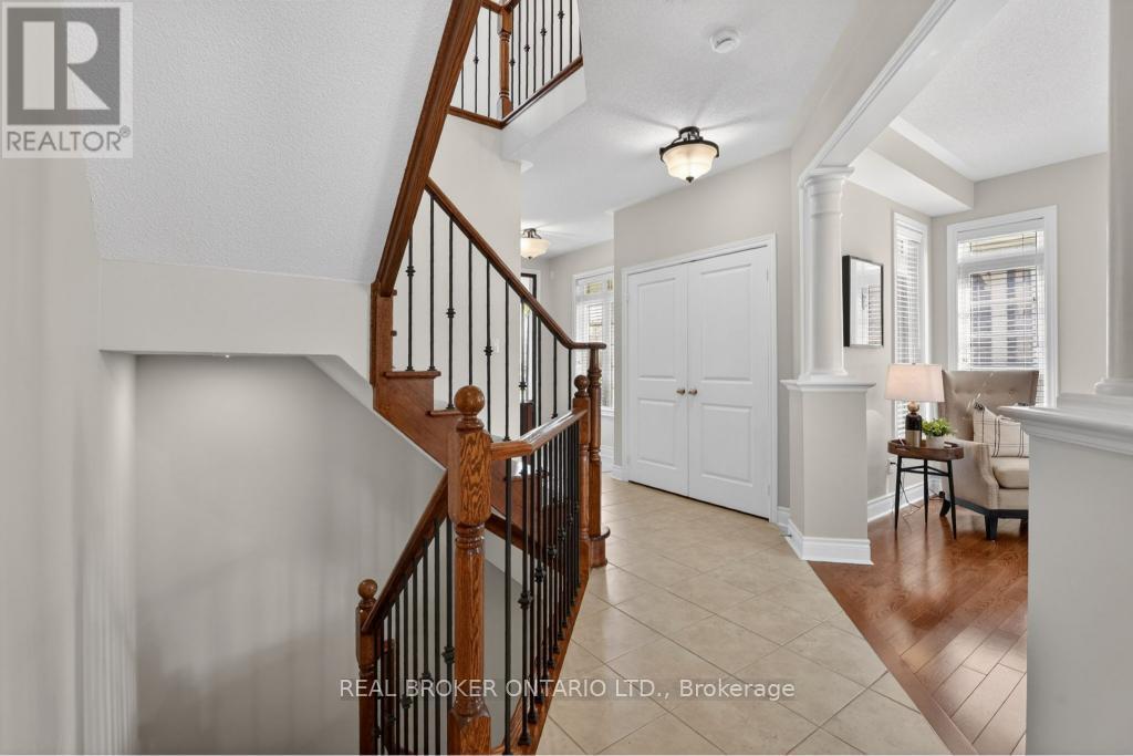 12 LOOKOUT COURT - 19