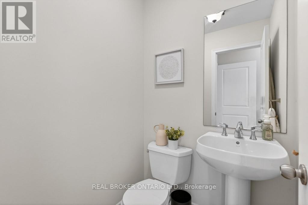 12 LOOKOUT COURT - 22