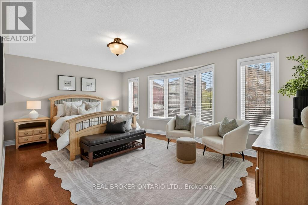 12 LOOKOUT COURT - 26