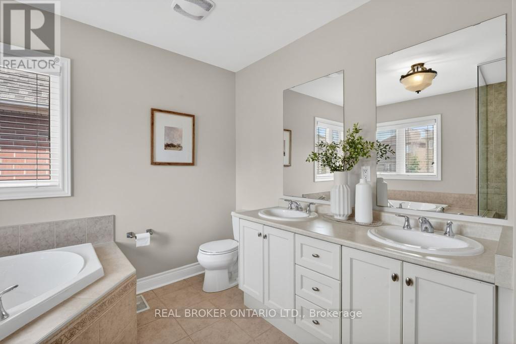 12 LOOKOUT COURT - 28