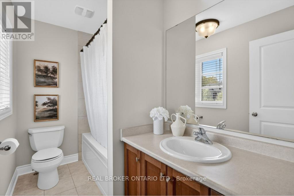 12 LOOKOUT COURT - 34