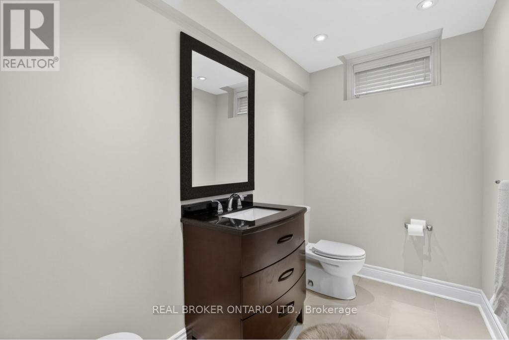12 LOOKOUT COURT - 42
