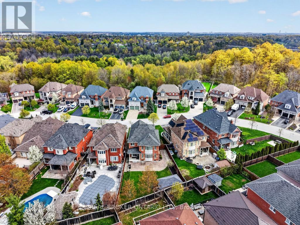 12 LOOKOUT COURT - 50