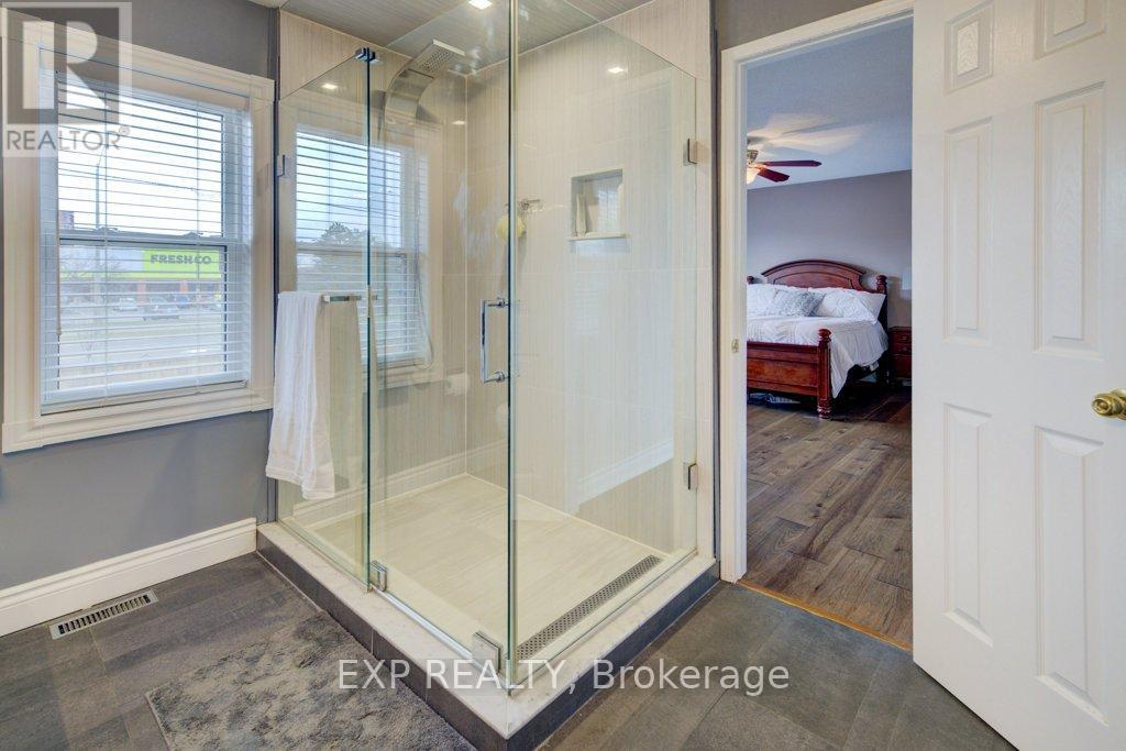 #57B 5865 DALEBROOK CRESCENT - 23