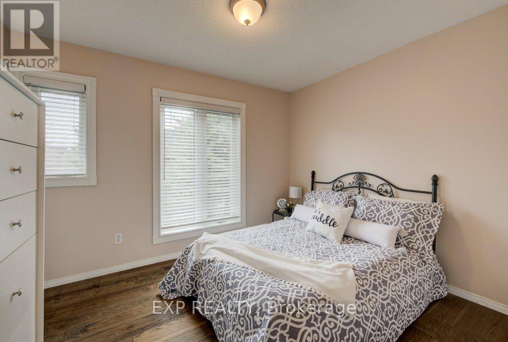 #57B 5865 DALEBROOK CRESCENT - 24