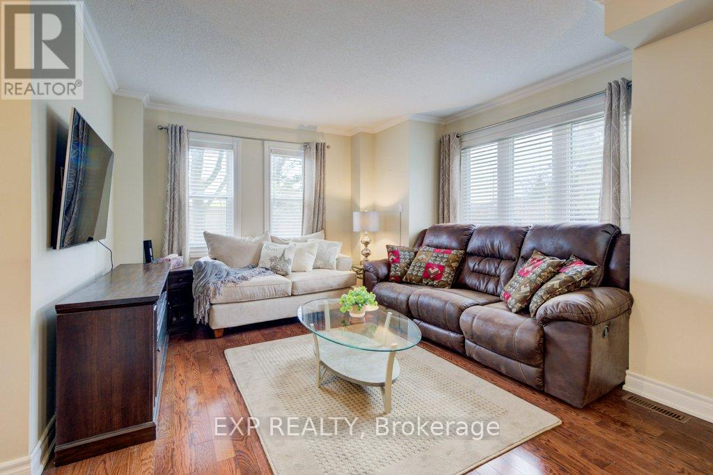 #57B 5865 DALEBROOK CRESCENT - 5