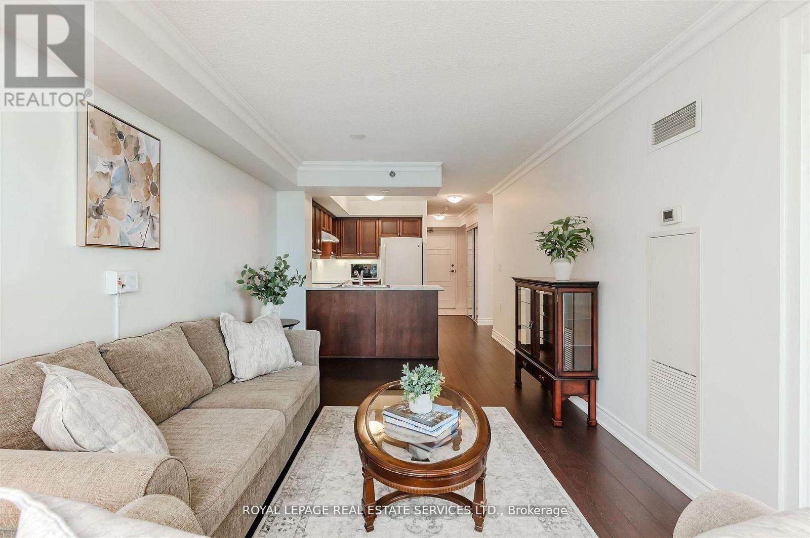 #1109 3 MARINE PARADE DRIVE - 13