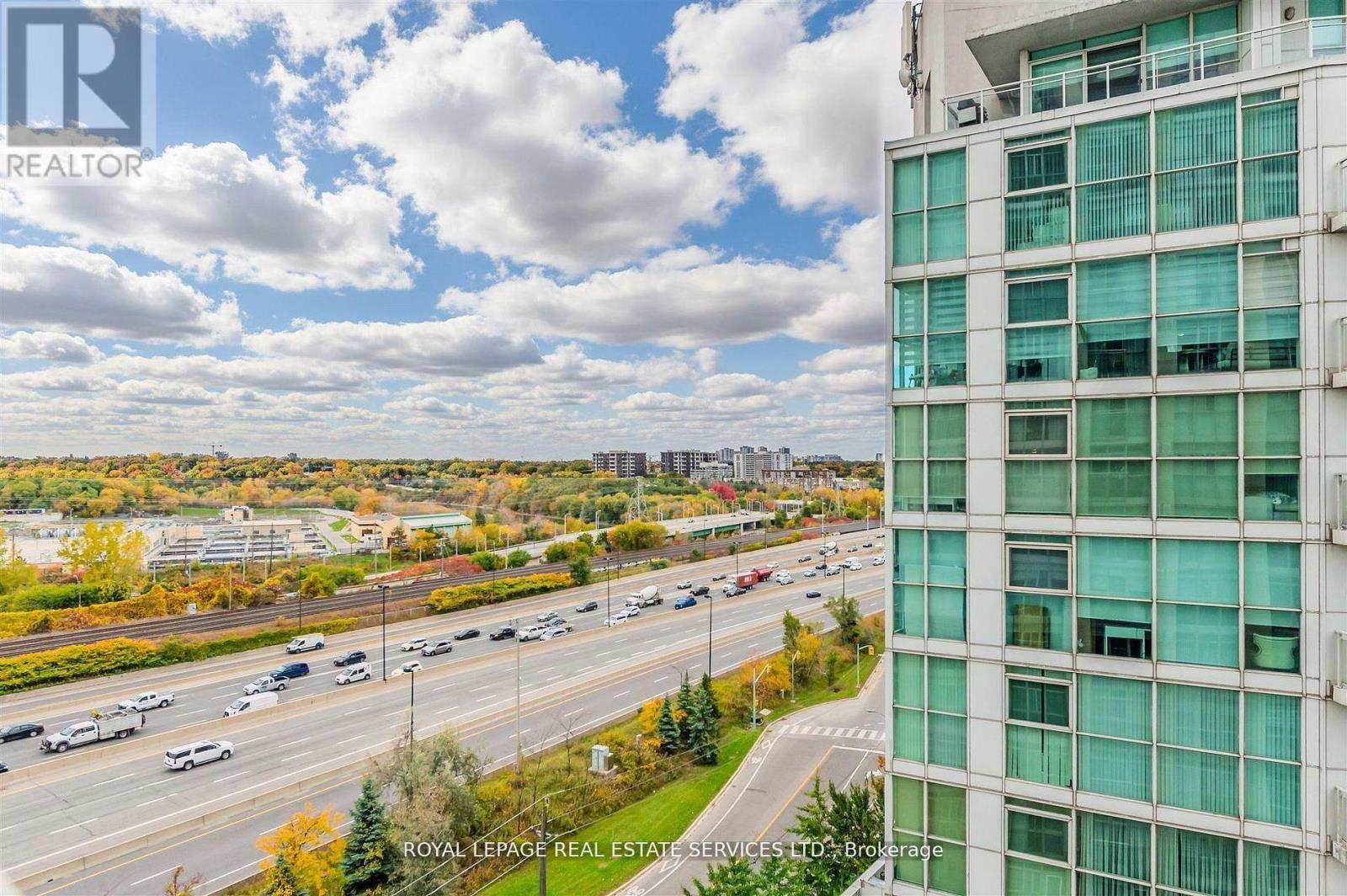 #1109 3 MARINE PARADE DRIVE - 24