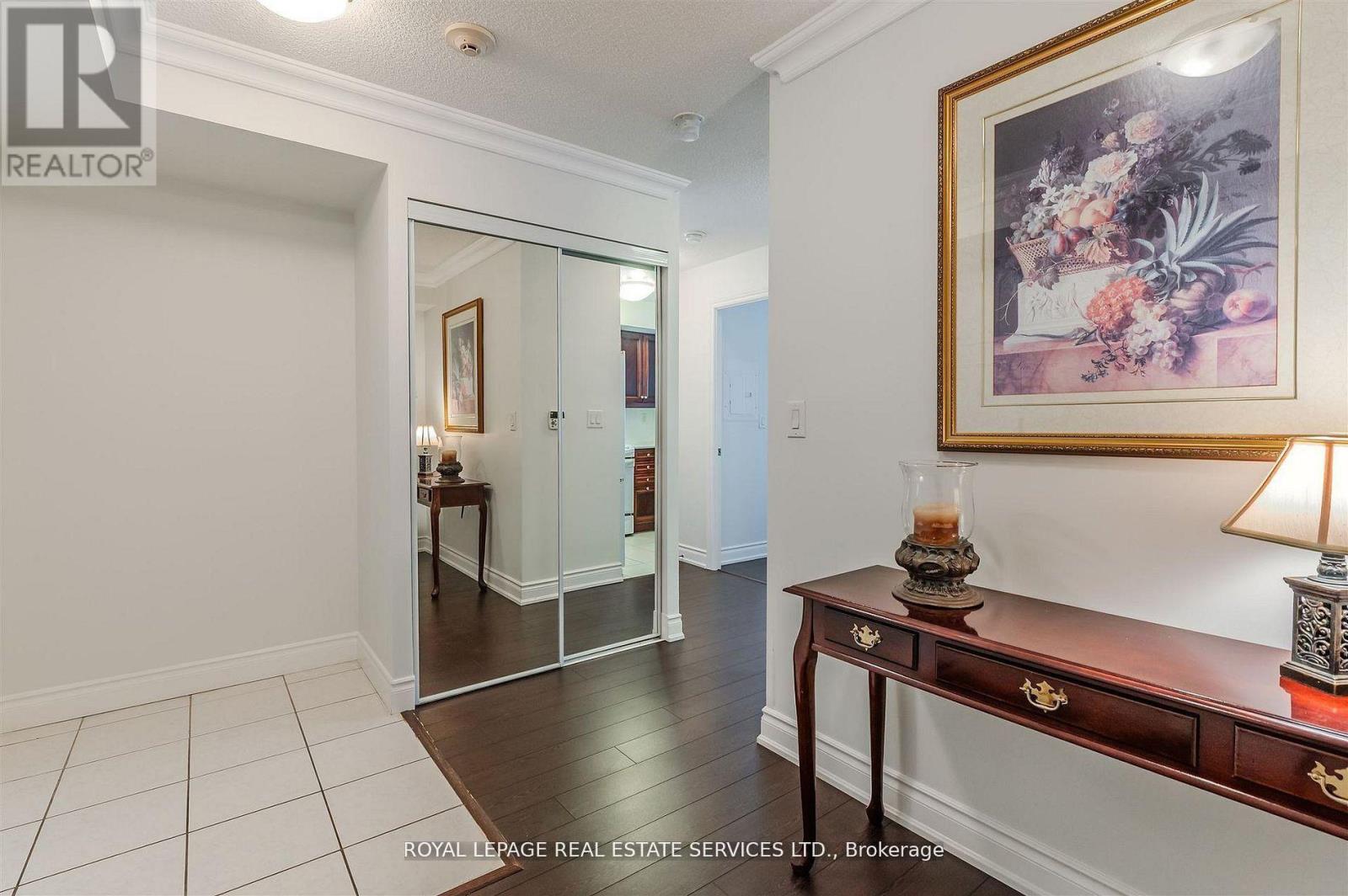 #1109 3 MARINE PARADE DRIVE - 5