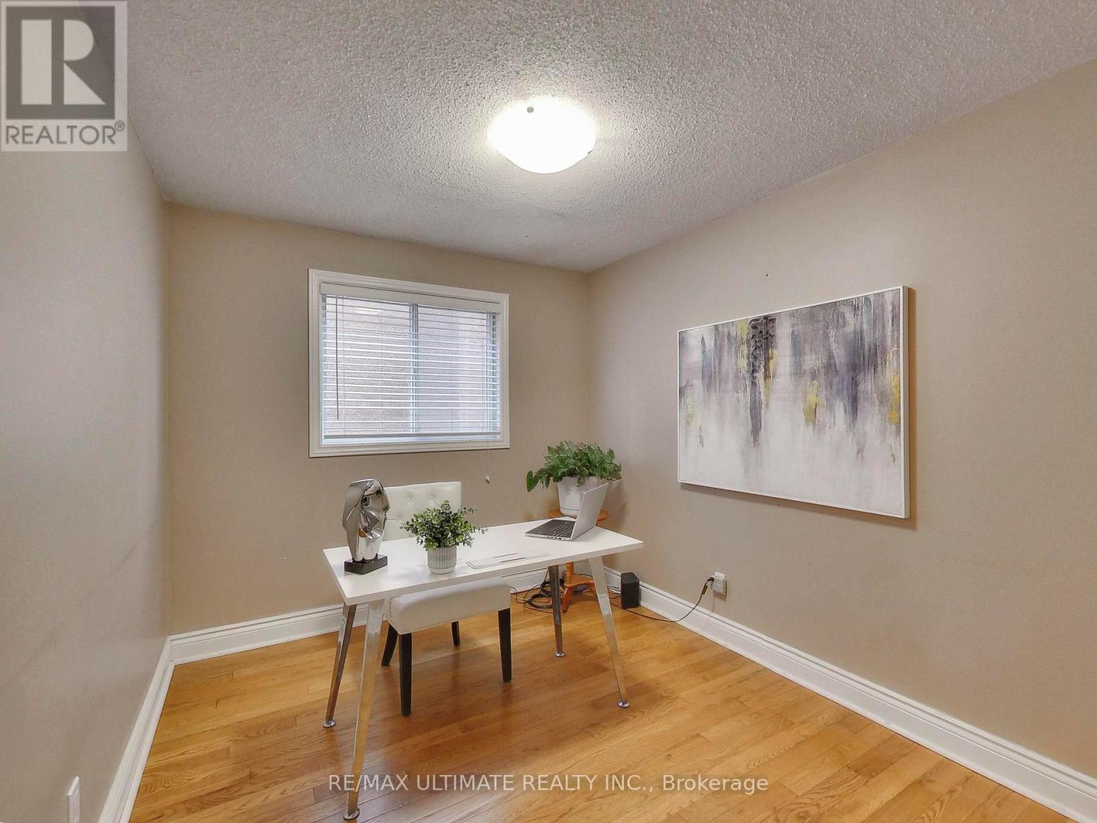 135 GLENN HAWTHORNE BOULEVARD - 26