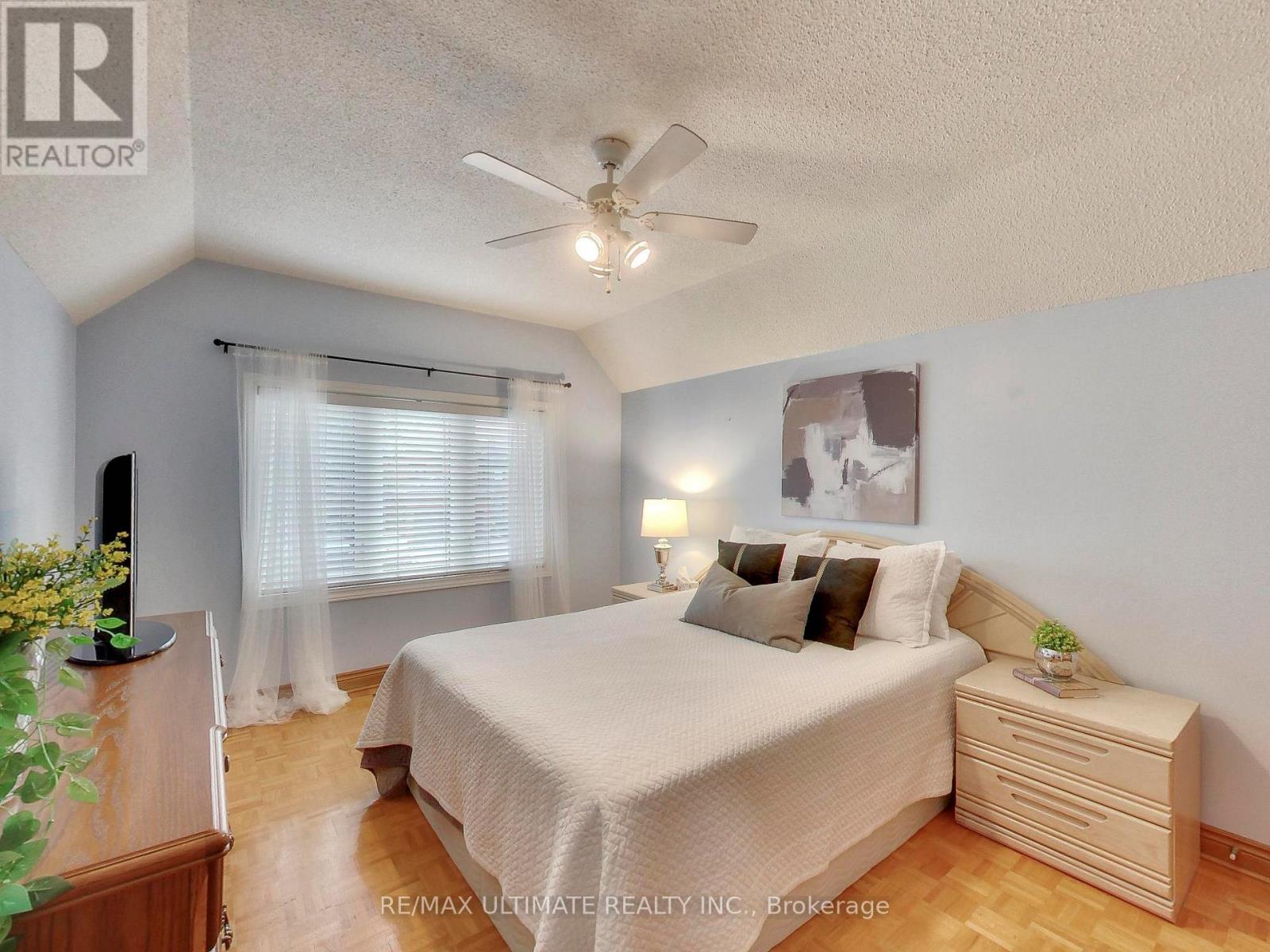 135 GLENN HAWTHORNE BOULEVARD - 33