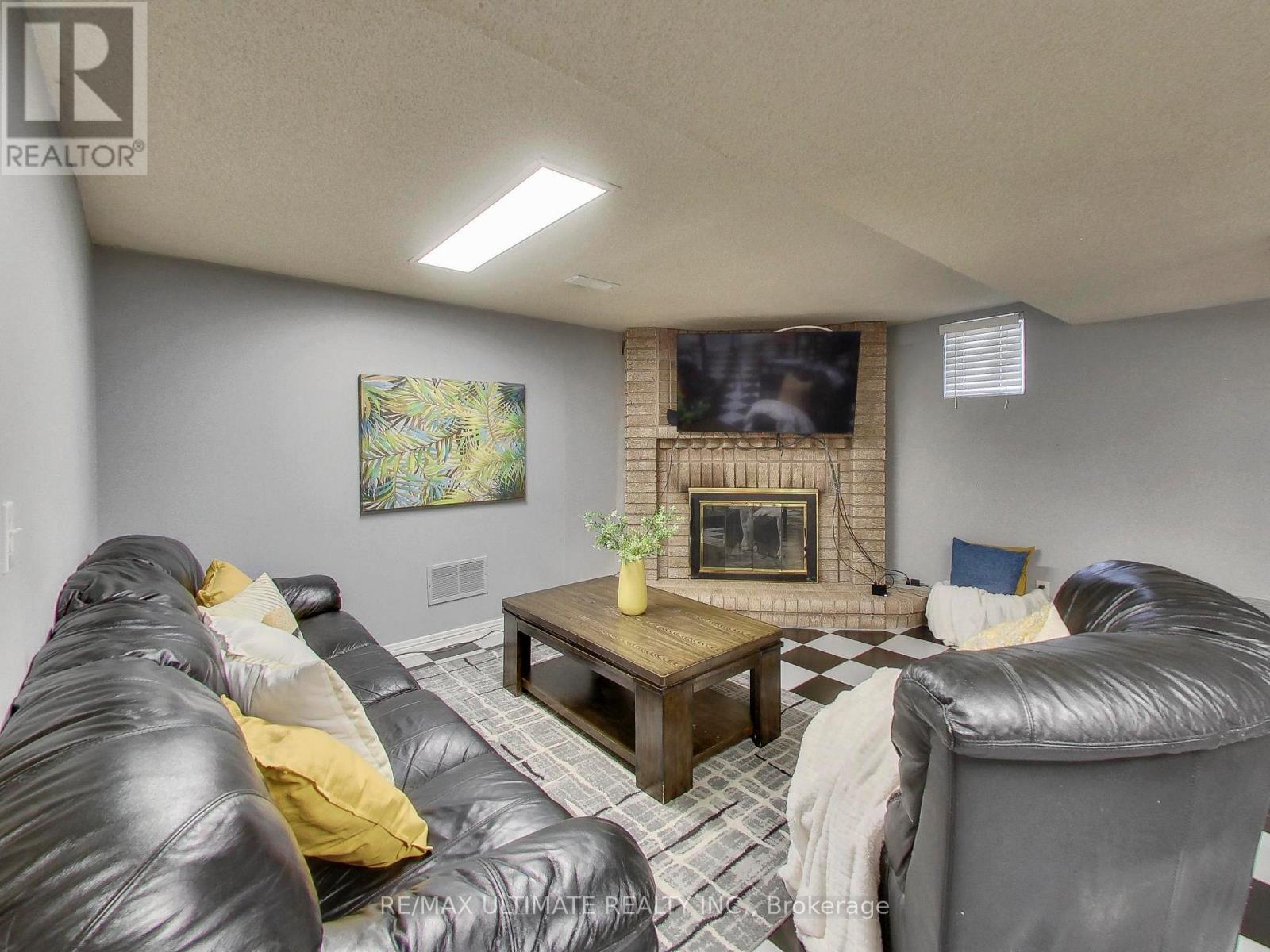 135 GLENN HAWTHORNE BOULEVARD - 40