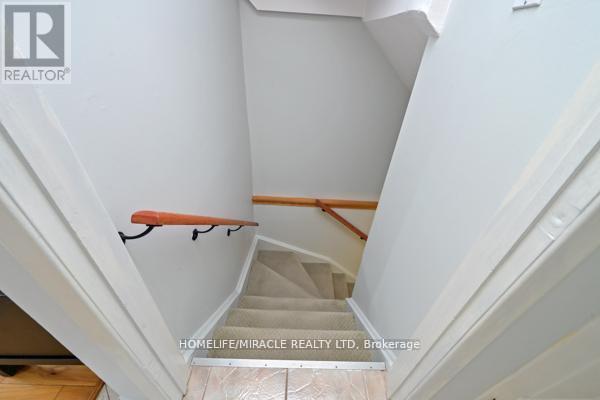 #27 121 FALCONER DRIVE - 19