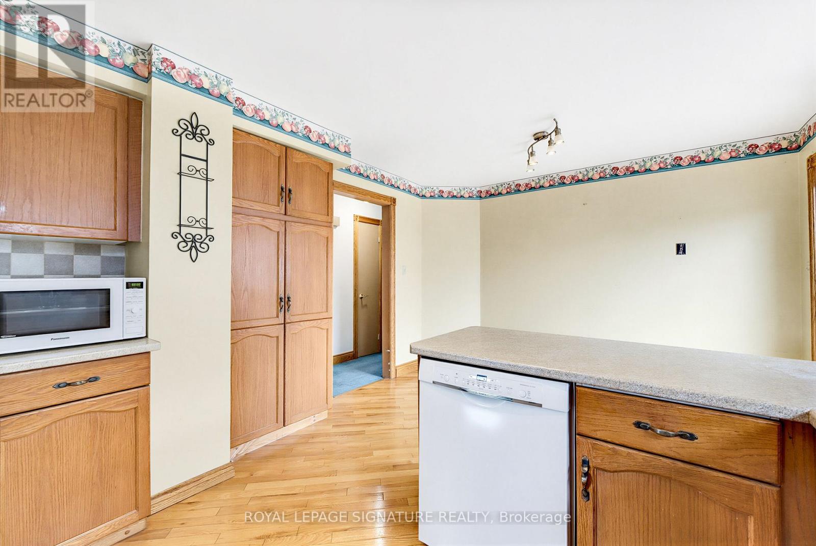 20 MCFEETERS CRESCENT - 14