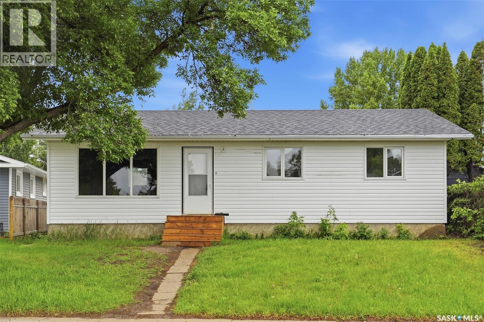 118 Smallwood CRESCENT - 1