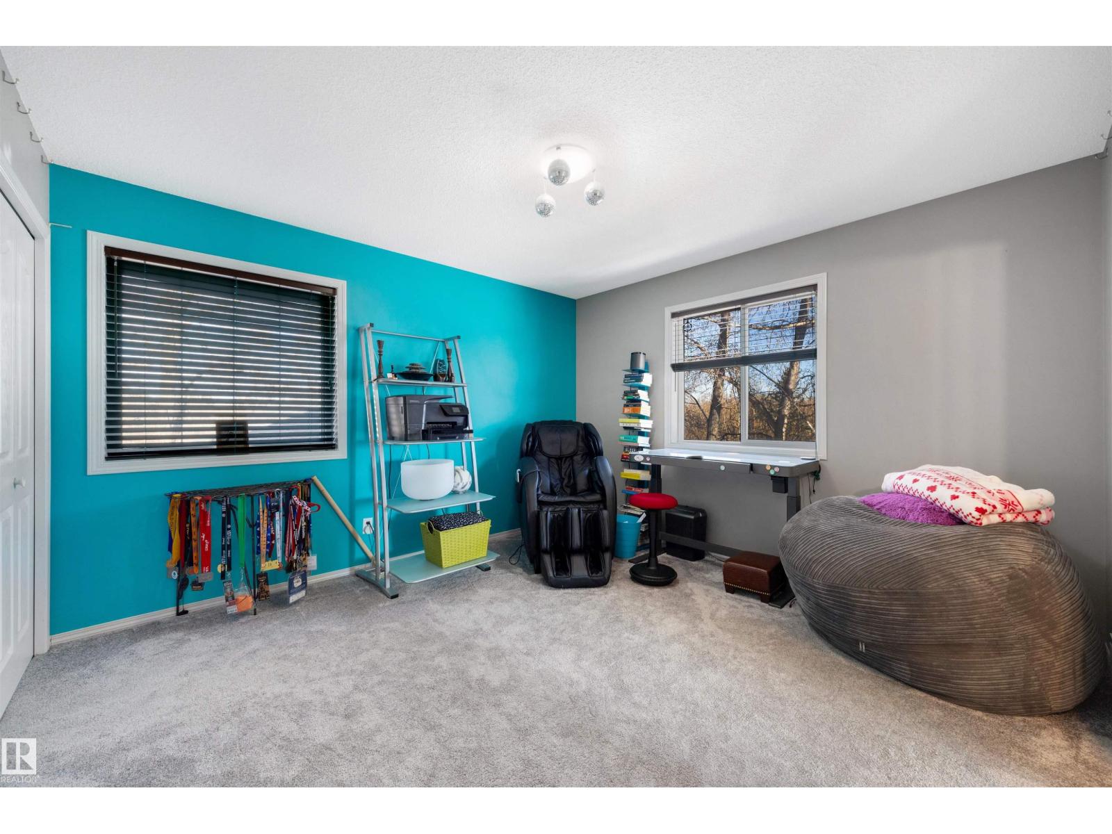 #172 52216 RANGE ROAD 233 - 31