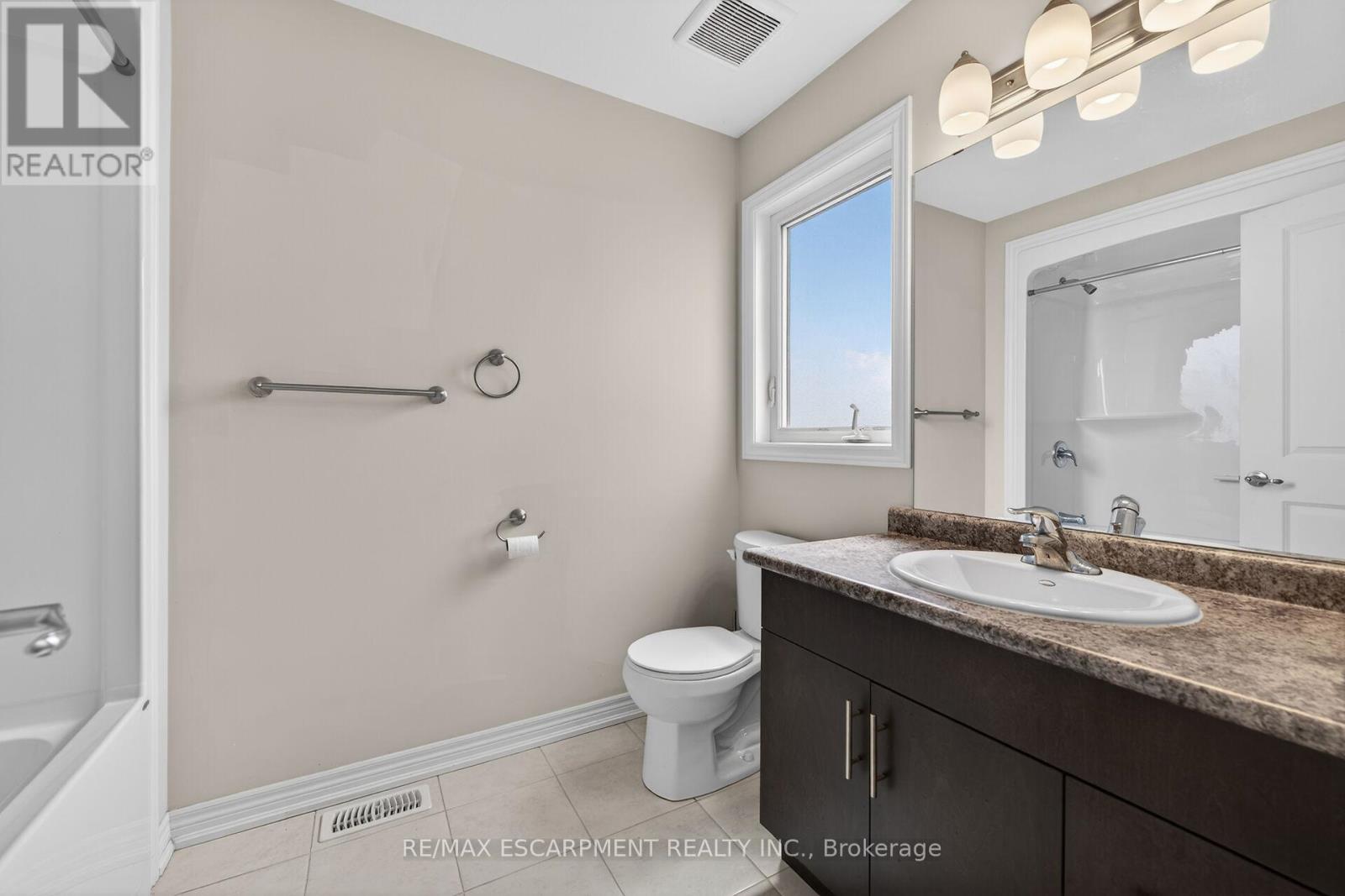 9 WINTERBERRY BOULEVARD - 35