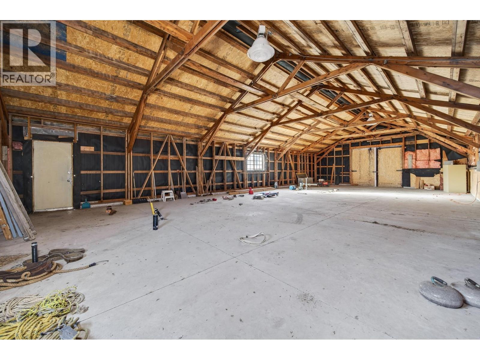 390 Marshall Road - 34