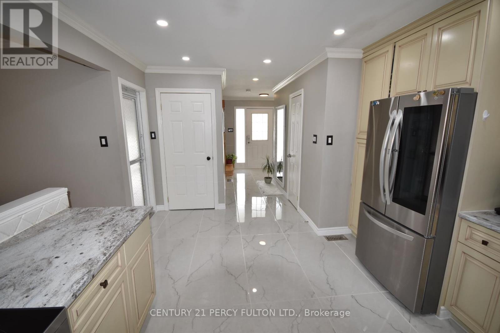 1853 MAPLERIDGE DRIVE - 11