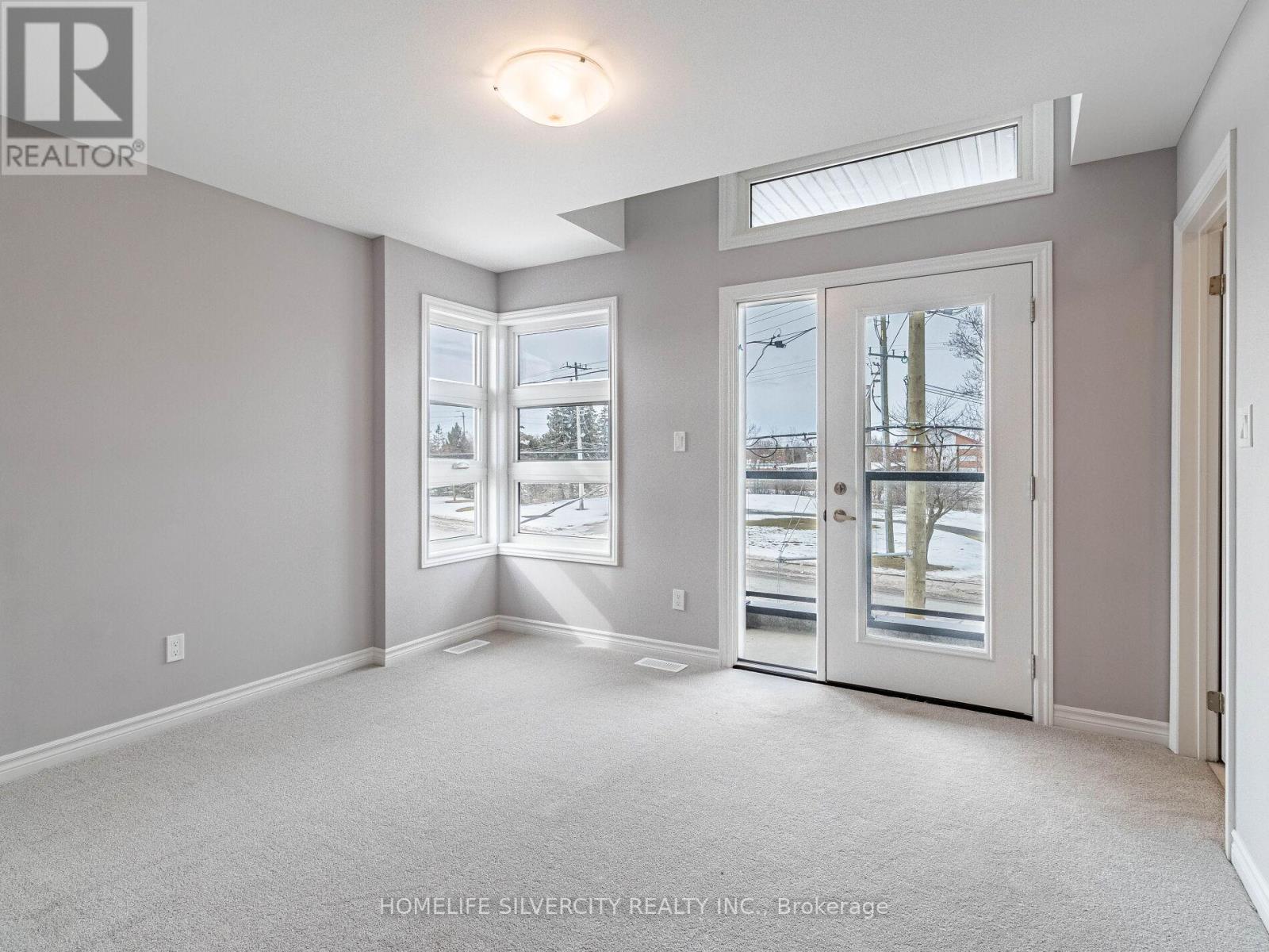 215 SOUTHWORTH STREET N - 25