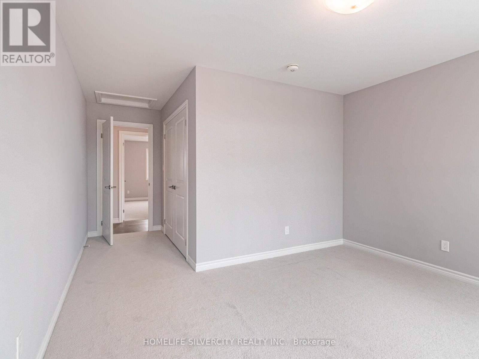 215 SOUTHWORTH STREET N - 32
