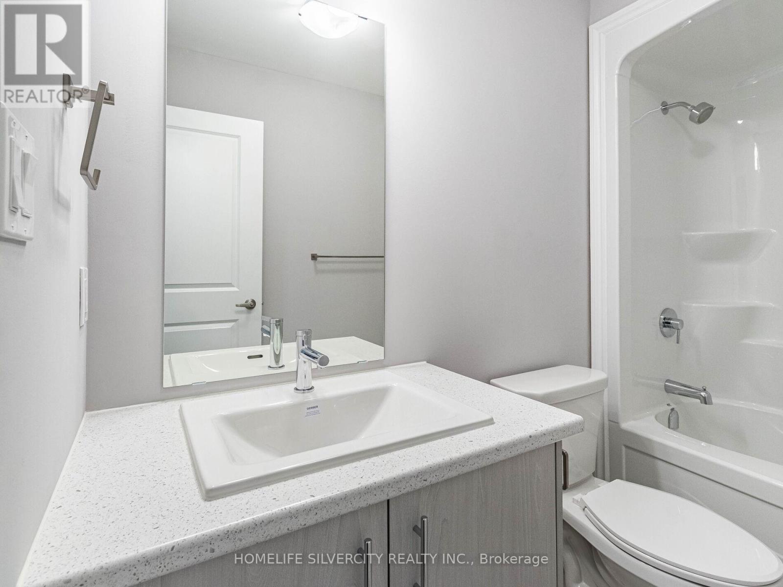215 SOUTHWORTH STREET N - 34