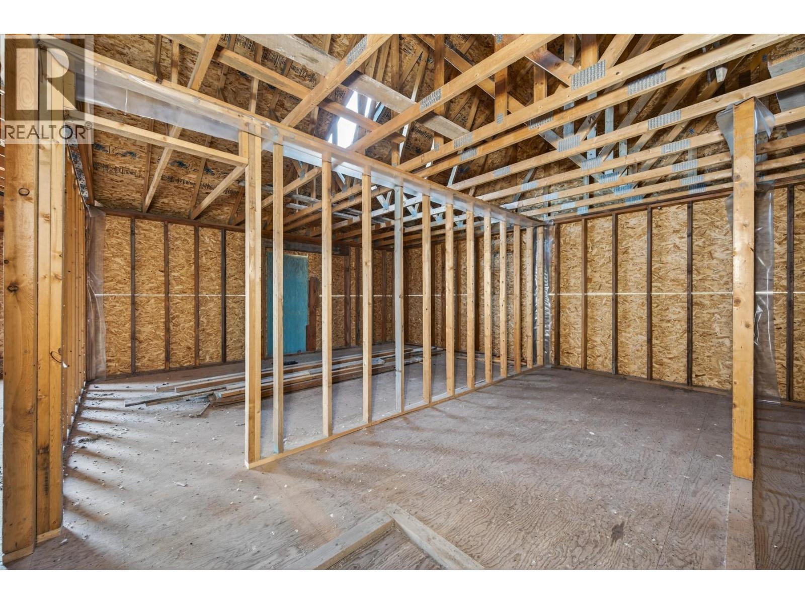 390 Marshall Road - 16