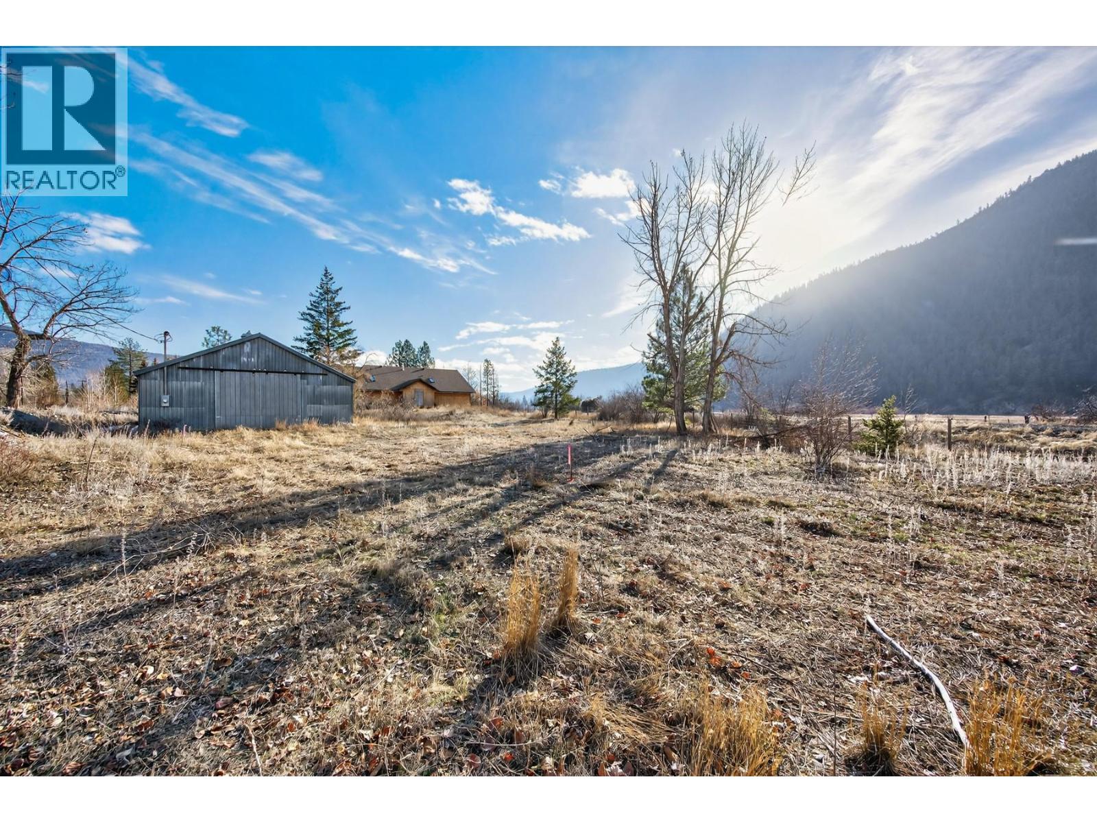 390 Marshall Road - 41