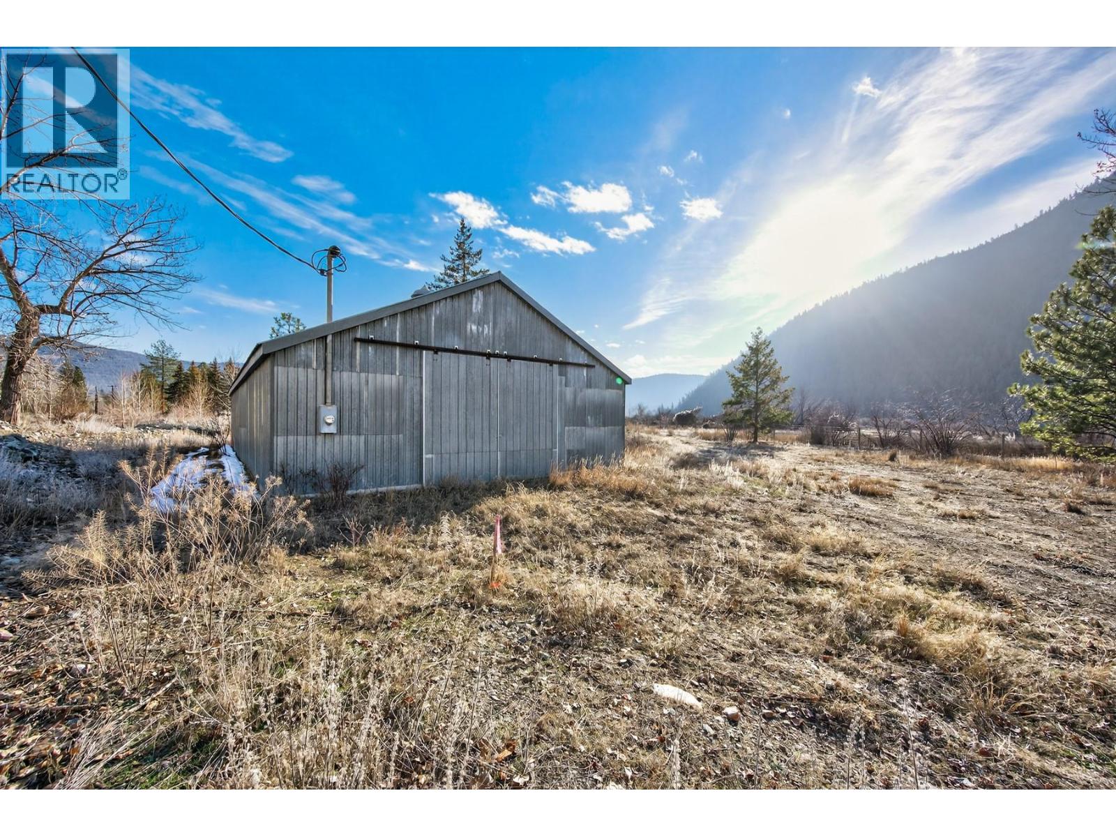 390 Marshall Road - 31