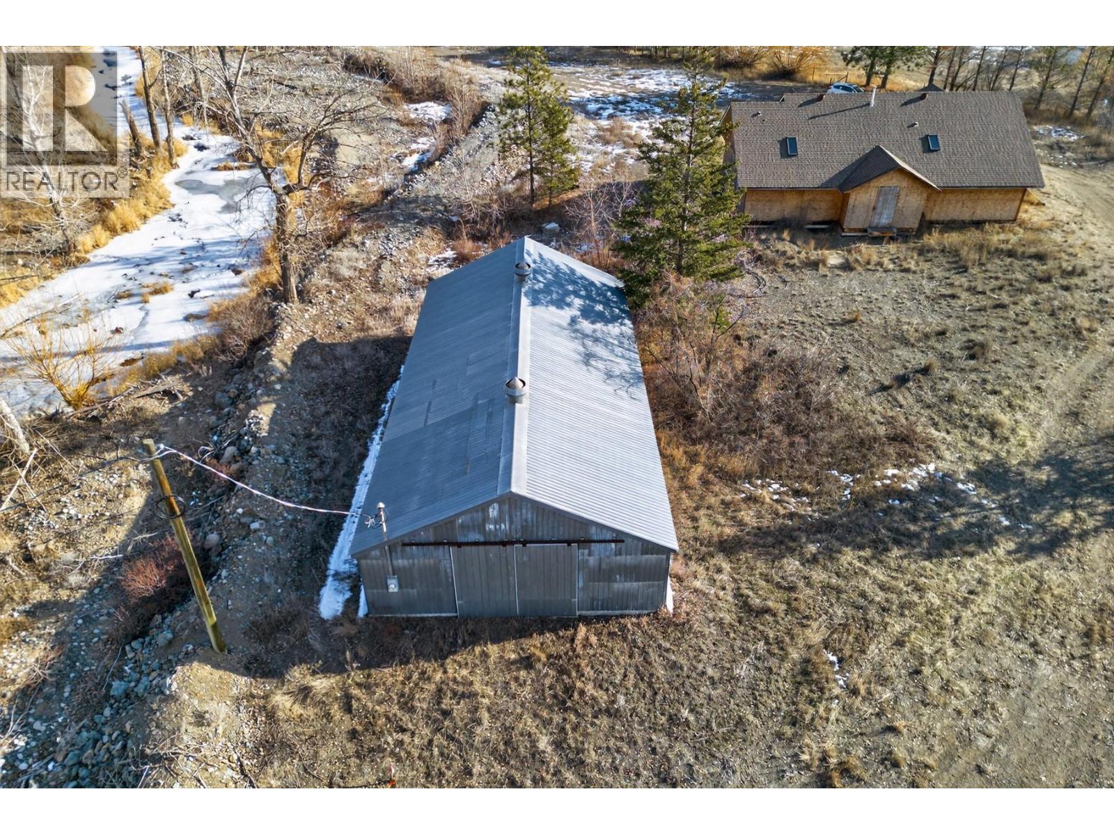 390 Marshall Road - 40