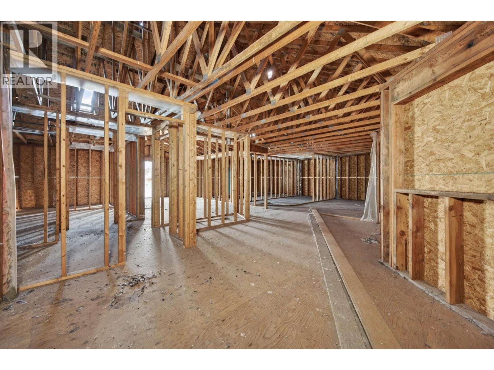 390 Marshall Road - 11