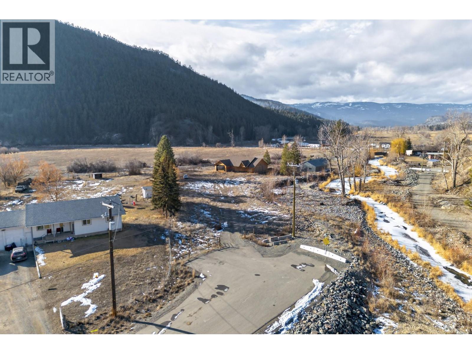 390 Marshall Road - 46
