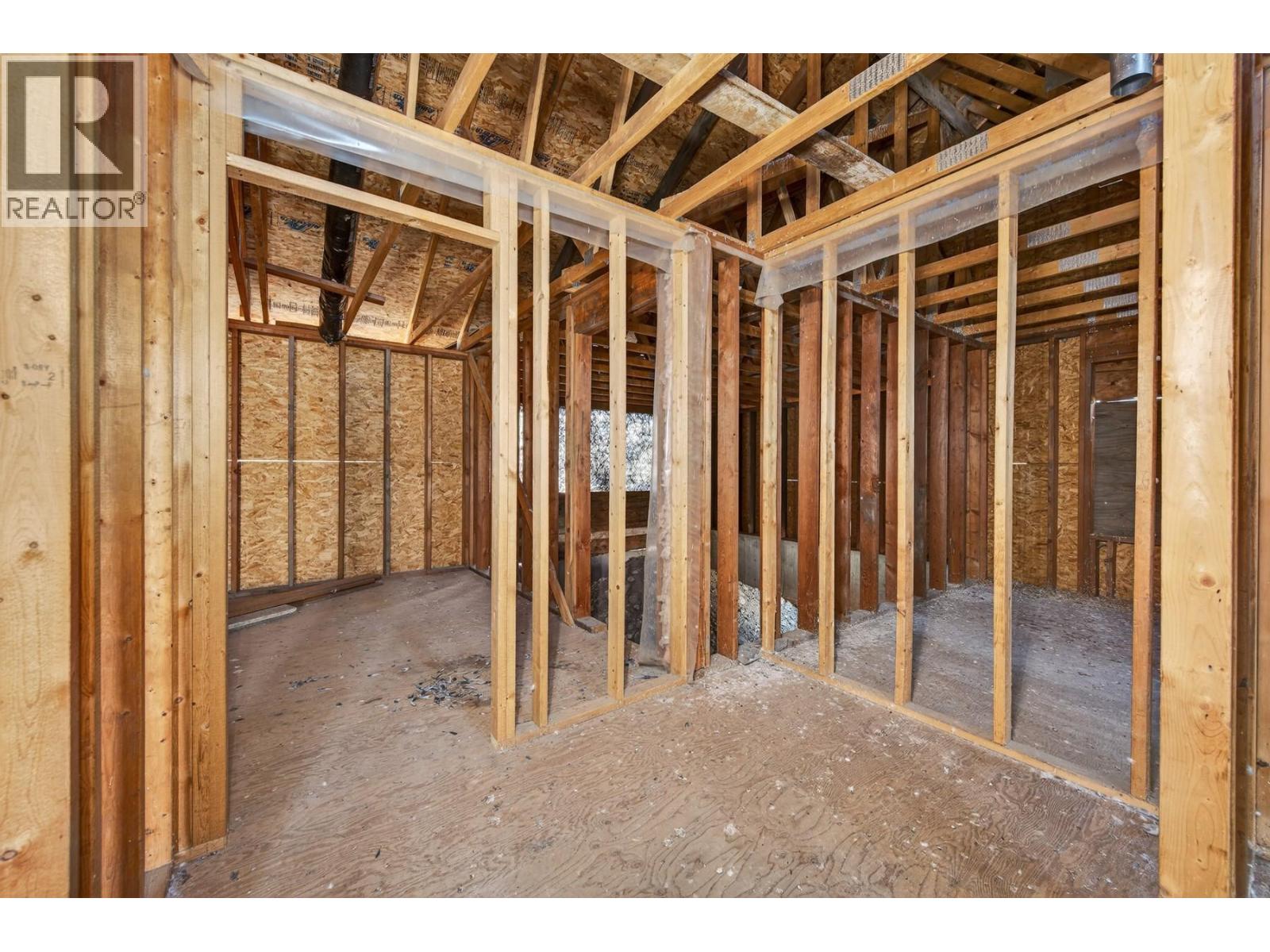 390 Marshall Road - 23
